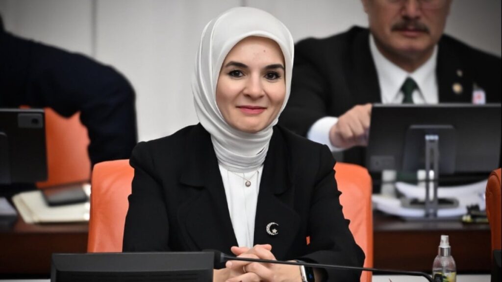 ‘Emekliler otel odasında kalıyorsa nedeni özeldir’