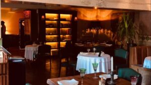 Furkan Torlak’tan ‘Kütüphane’ itirafı: Mehmet Akif Ersoy mekana böyle götürmüş