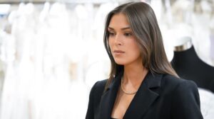 Güzellik kraliçesinin tacı geri alındı! Ülkesini Miss Universe’de temsil etmişti