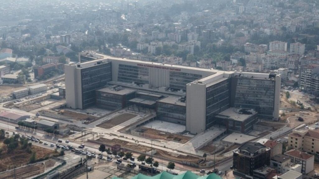 Hastane bütçeyi kangren etti