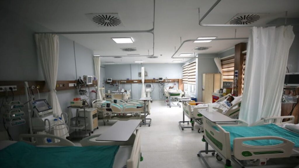 Hastanelerde grev başladı! Doktorlar iş bıraktı