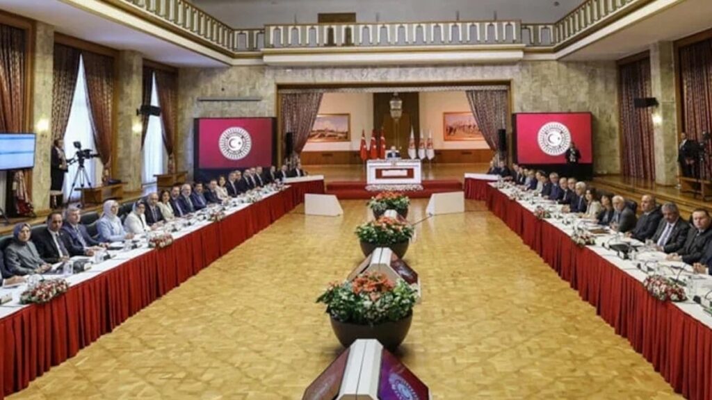 İmralı ziyareti sonrası komisyon toplanıyor!