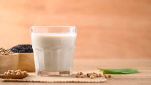 Kalsiyum denince artık akla inek sütü gelmesin, yüzde 7 daha fazla kalsiyum içeren süt bulundu!