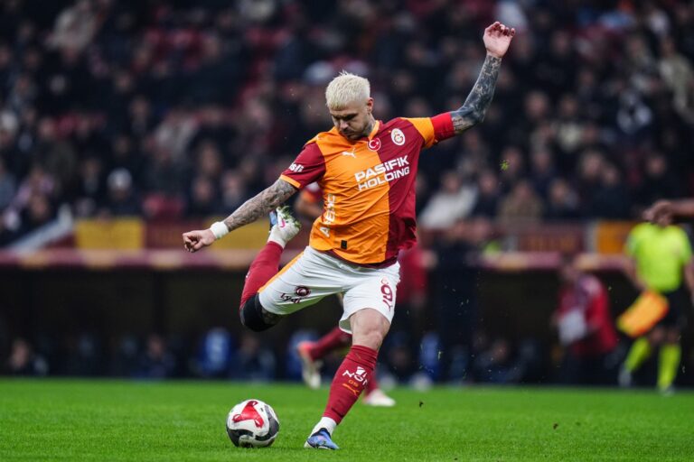 Mauro Icardi, Galatasaray tarihine geçti