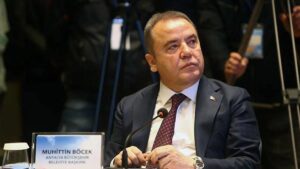 Muhittin Böcek’ten sağlık durumuna ilişkin açıklama!