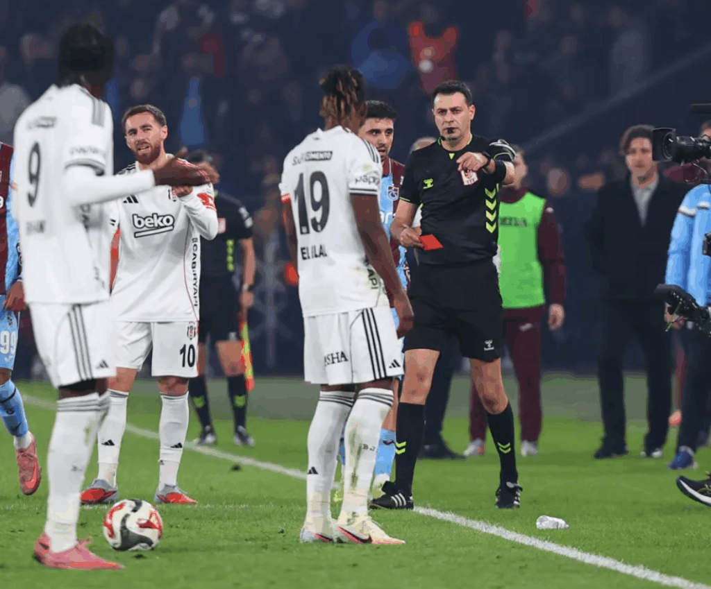 PFDK’den El Bilal Toure’ye 2 maç ceza