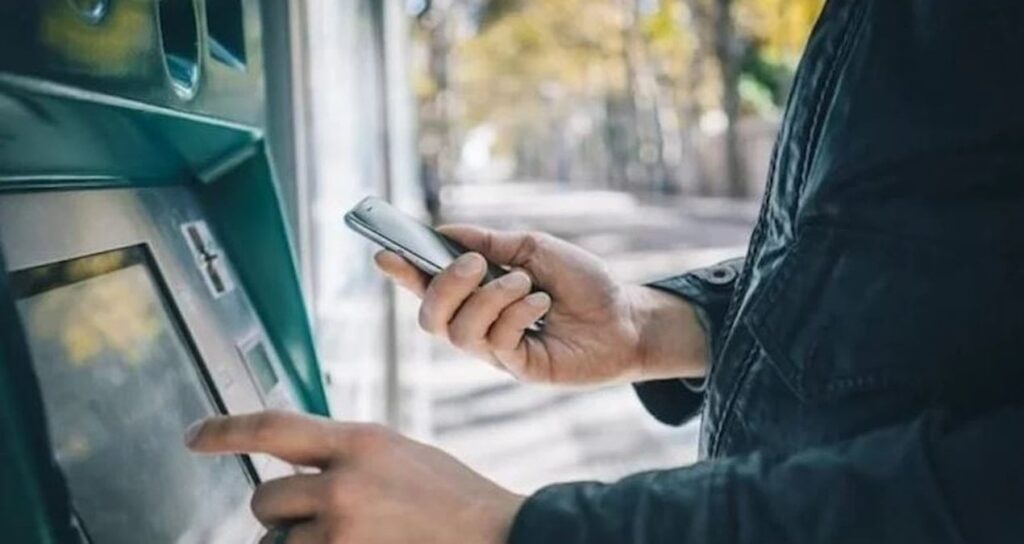 Para transferlerinde akrabalık bağı sorulacak! Ülkede 6 gün sonra yürürlüğe girecek