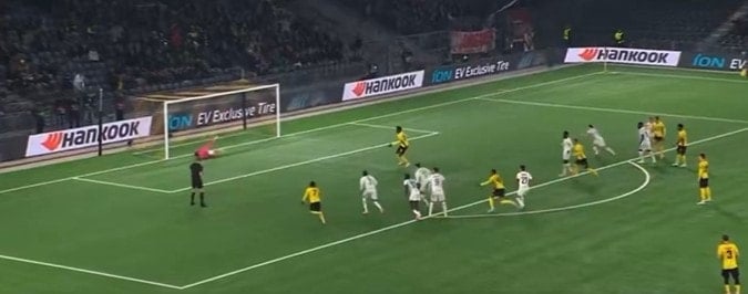 Penaltı canavarı Berke Özer yine kurtardı