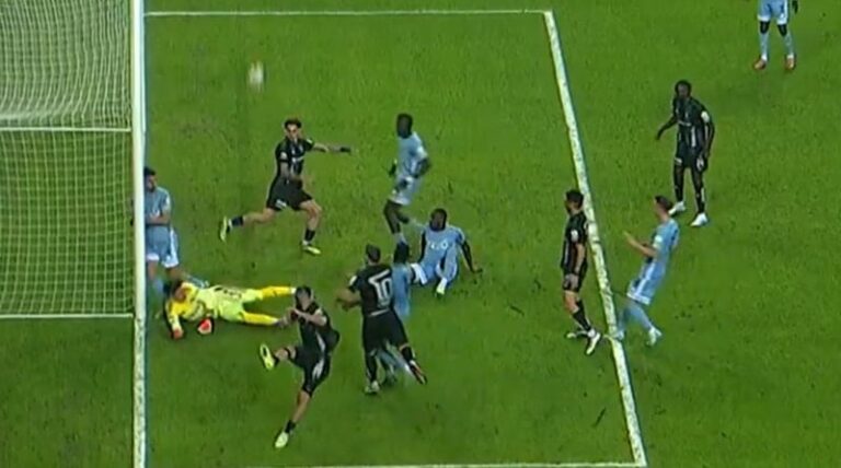 Süper Lig’de kaçan gol sosyal medyaya damga vurdu