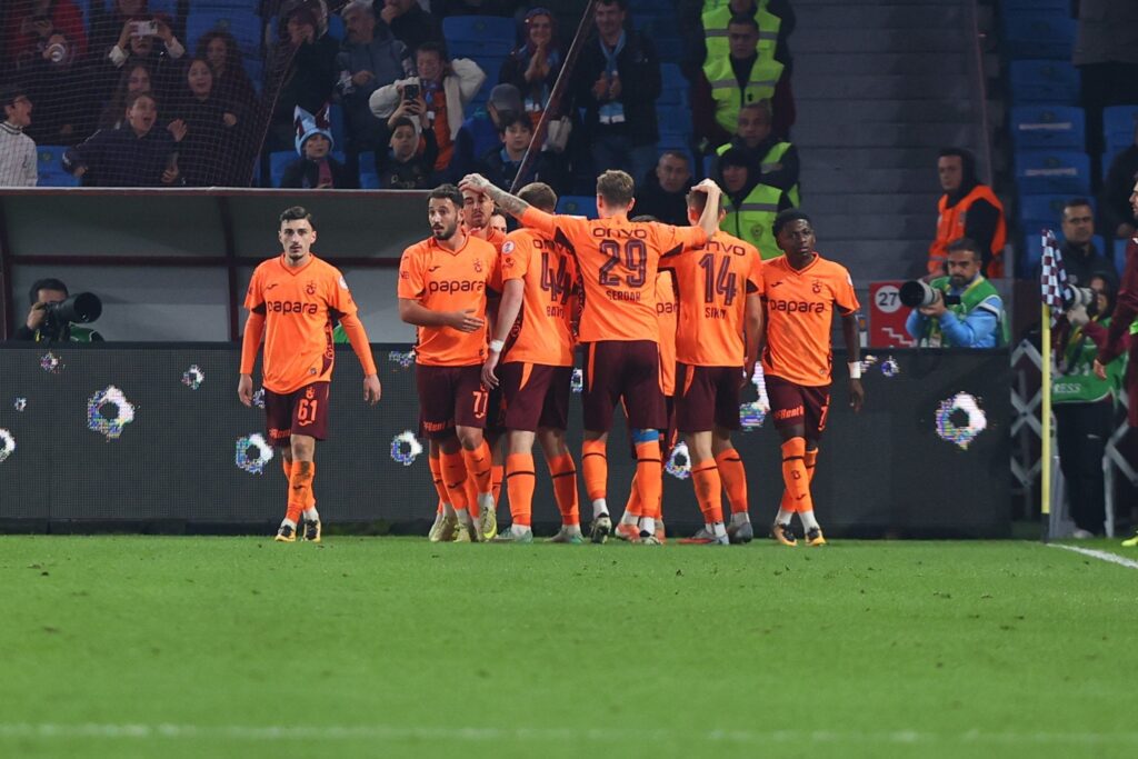 Trabzonspor ikinci yarı açıldı, iki golle turladı